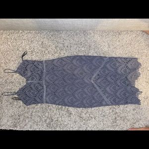 Miss Guided Lace midi Dress